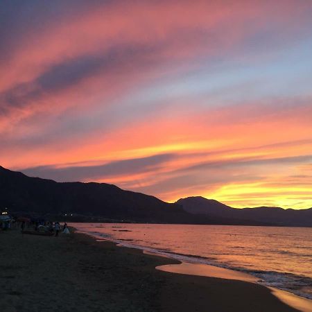 Casa Vacanze Playa 54 카스텔라마레델골포 외부 사진