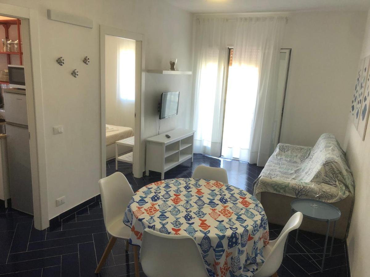 Casa Vacanze Playa 54 카스텔라마레델골포 외부 사진
